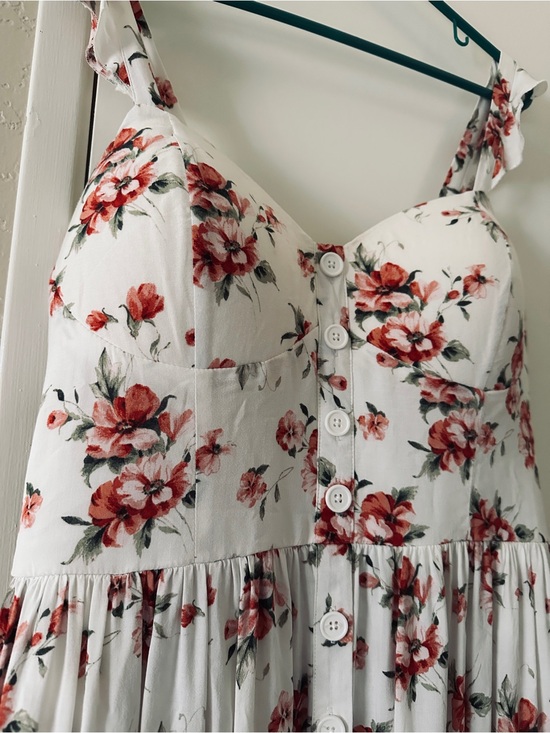 Bog Collective Dresses & Skirts - BOG Collective Floral Smocked Midi Dress -XL- Button-Front- ruffled hem